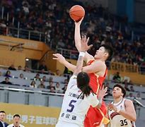 亚博体育官方-cba常规赛后个别球迷在马路上呼喊不当言论