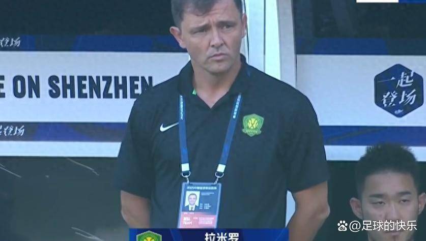 亚博体育登录入口-亚冠比赛泰山球迷流泪日本球员瘫坐在地